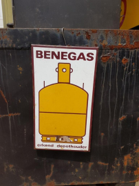Enamel sign Recognized depot keeper Benegas