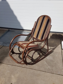 Vintage manou rattan rocking chair 🤩