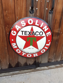 Large round and convex enamel Texaco sign ⛽
