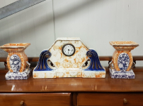 Mooi, warm gekleurd en antiek klokkenstel van keramiek 😍