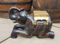 Pracht houten beeld van een liggende olifant 🐘