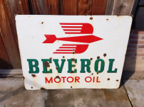 Cool enamel sign from Beverol motor oil 😎