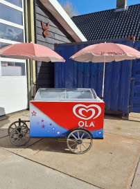 For sale, very neat Ola ice cream sales cart🍦  