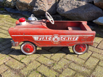 A Murray Fire Chief pedal car  from the 1960s🚨