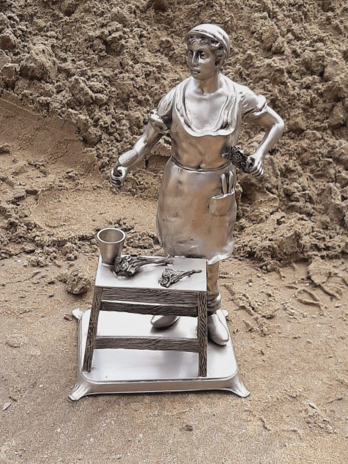 Gedetailleerd tinnen beeld/sculptuur van de ambachts slager